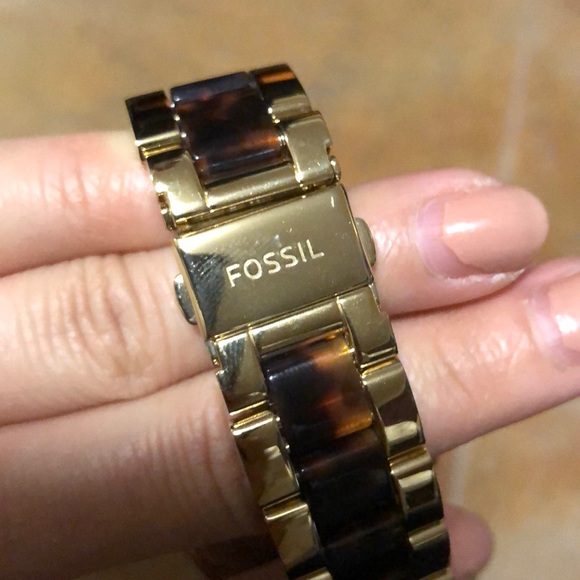 Fossil Women’s Watch - Picture 3 of 3
